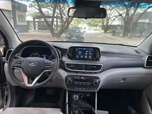 Hyundai Tucson SE FWD 2019 Silver