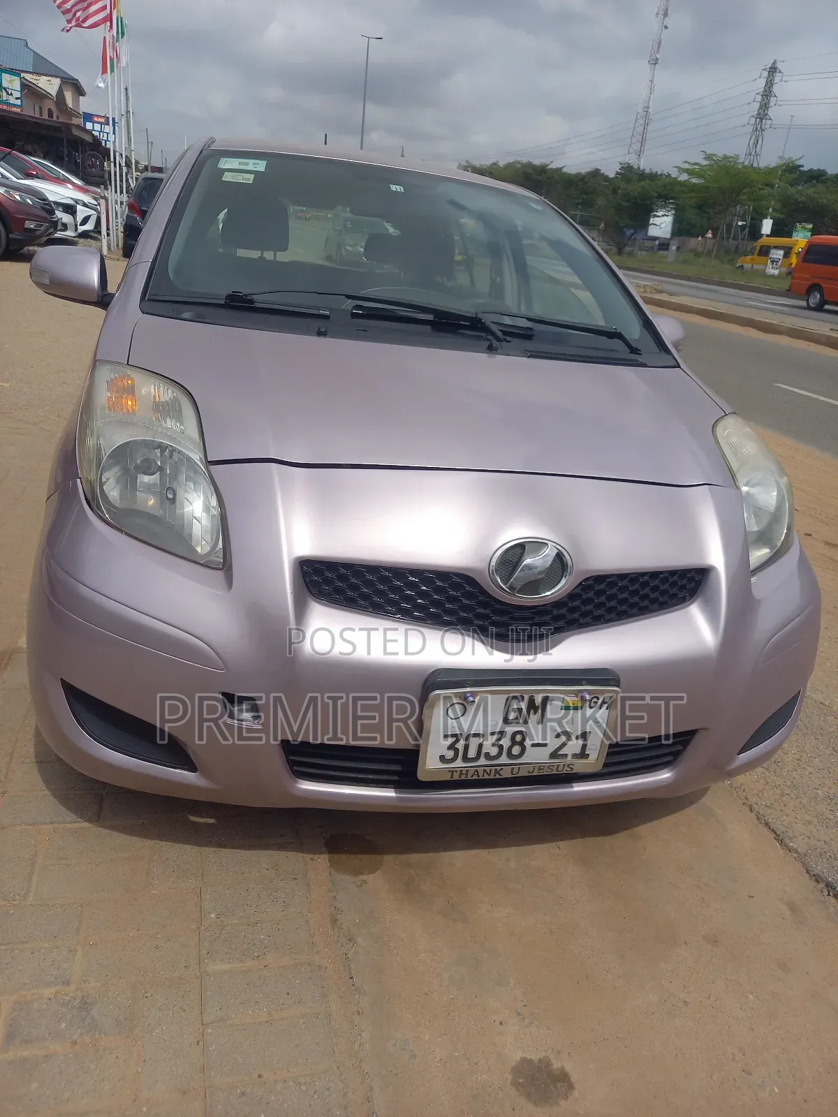 Toyota Vitz 1.3 FWD 5dr 2010 Gray