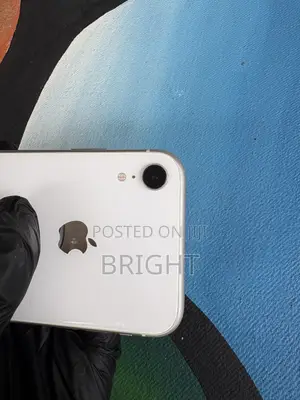 Apple iPhone XR 128 GB White