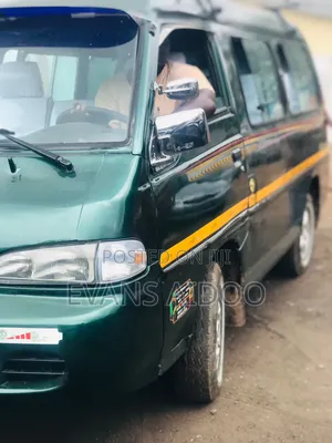 Hyundai H-100 2000 Green