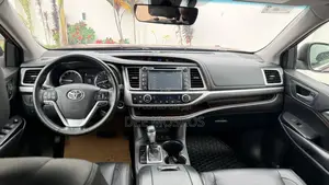 Toyota Highlander Limited 4x4 V6 (3.5L 6cyl 8A) 2018 Burgundy
