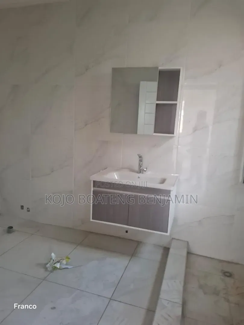 4bdrm House in Melcom for rent