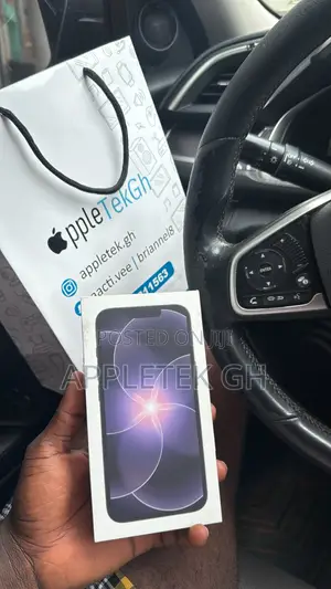 New Apple iPhone 17e 256 GB Black