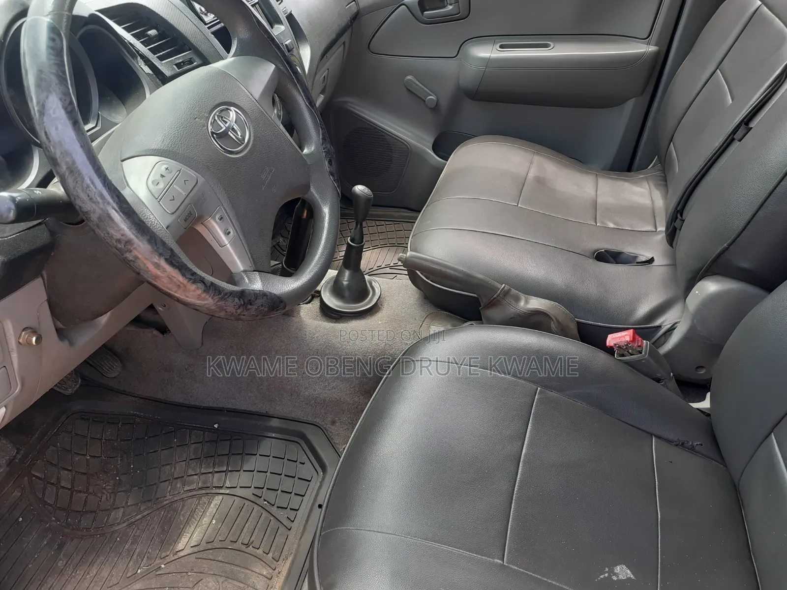 Toyota Hilux 2010 White