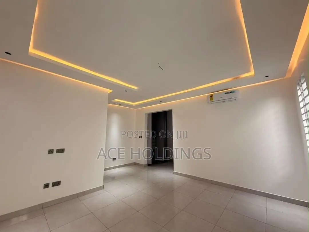4bdrm Mansion in East Legon Hills for sale