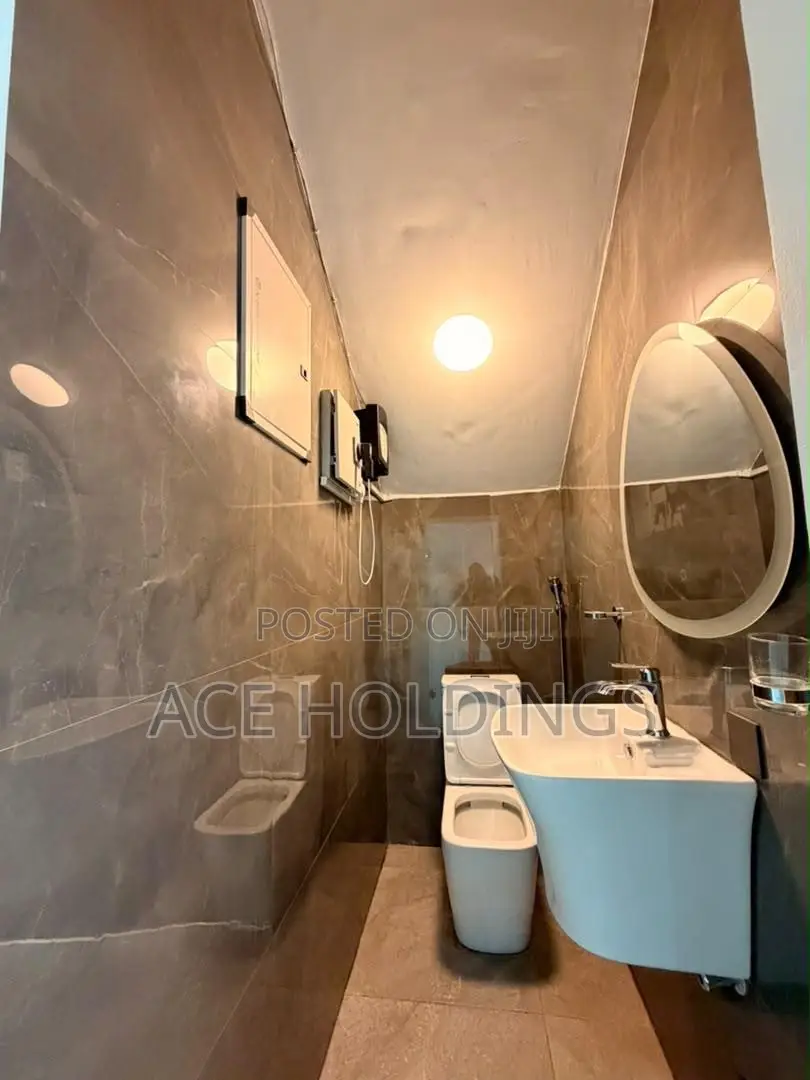 4bdrm Mansion in East Legon Hills for sale