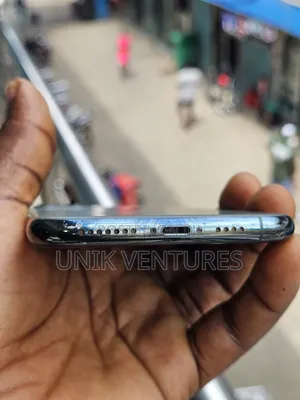 Apple iPhone 11 Pro Max 64 GB