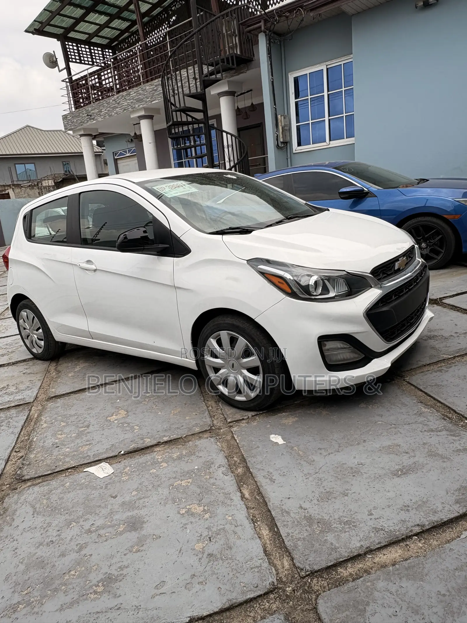 Chevrolet Spark 2021 White