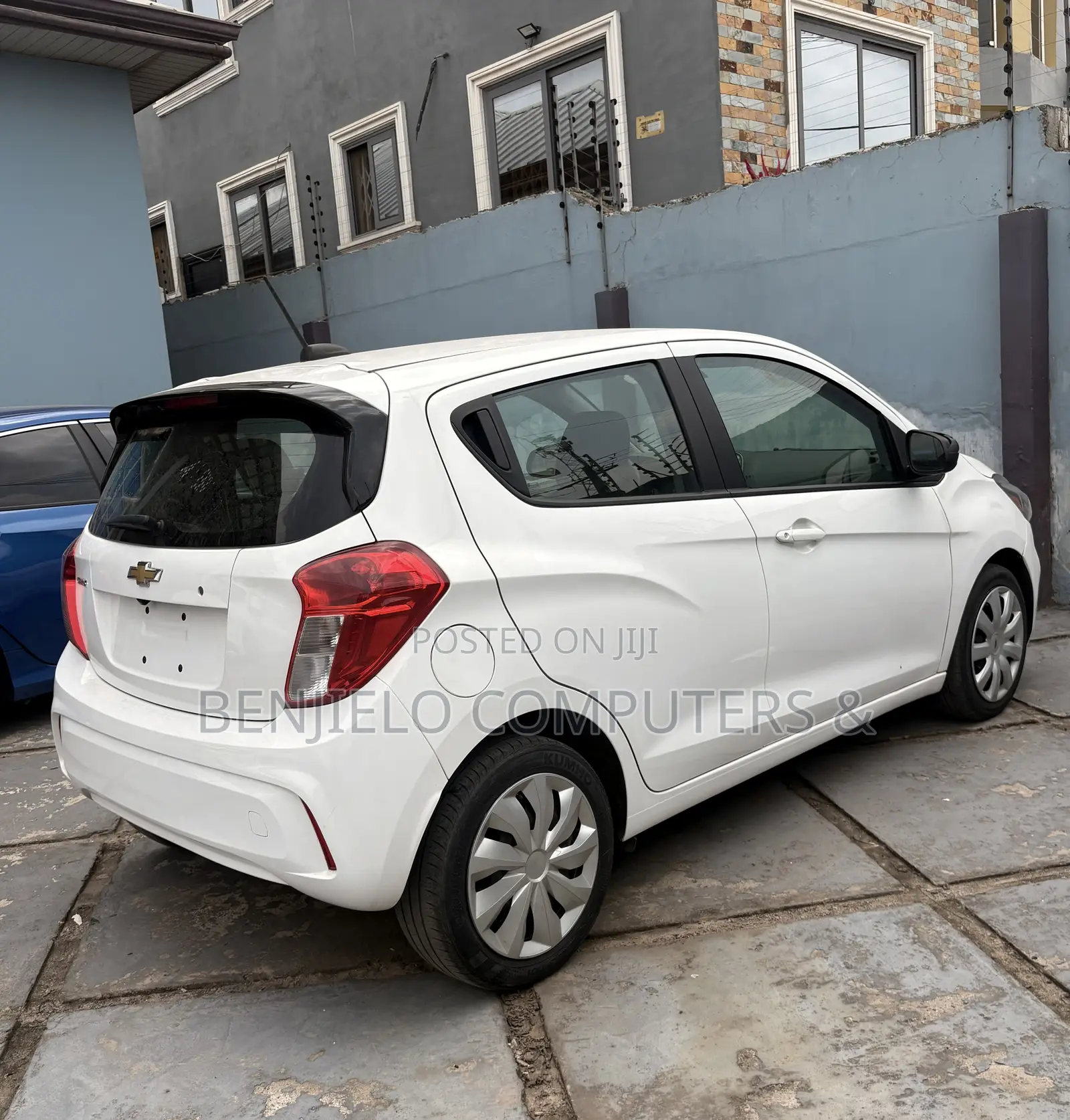Chevrolet Spark 2021 White