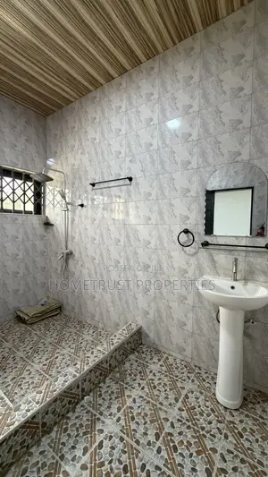 3bdrm Apartment in Ga Odumase, Ablekuma for rent