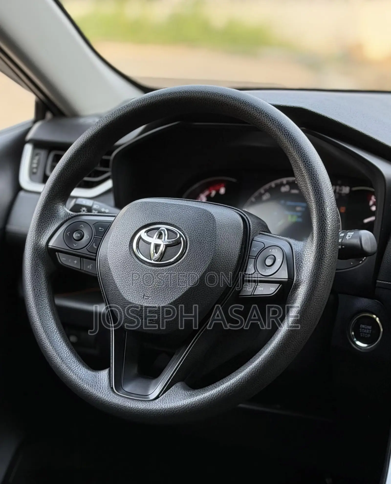Toyota RAV4 XLE AWD 2023 Gray
