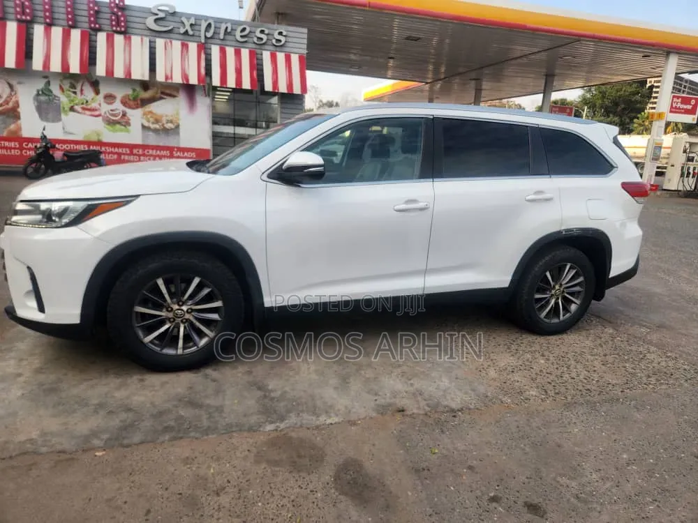 Toyota Highlander 2019 White