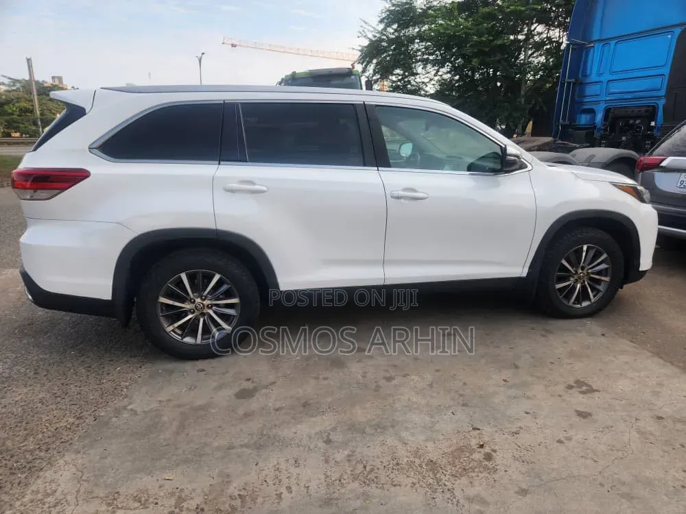 Toyota Highlander 2019 White