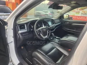 Toyota Highlander 2019 White