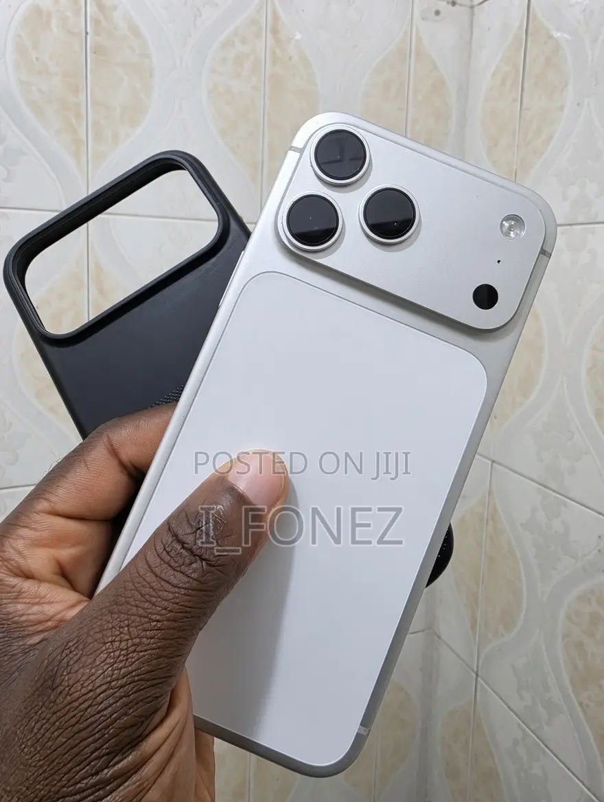 New Apple iPhone 17 Pro Max 256 GB Silver