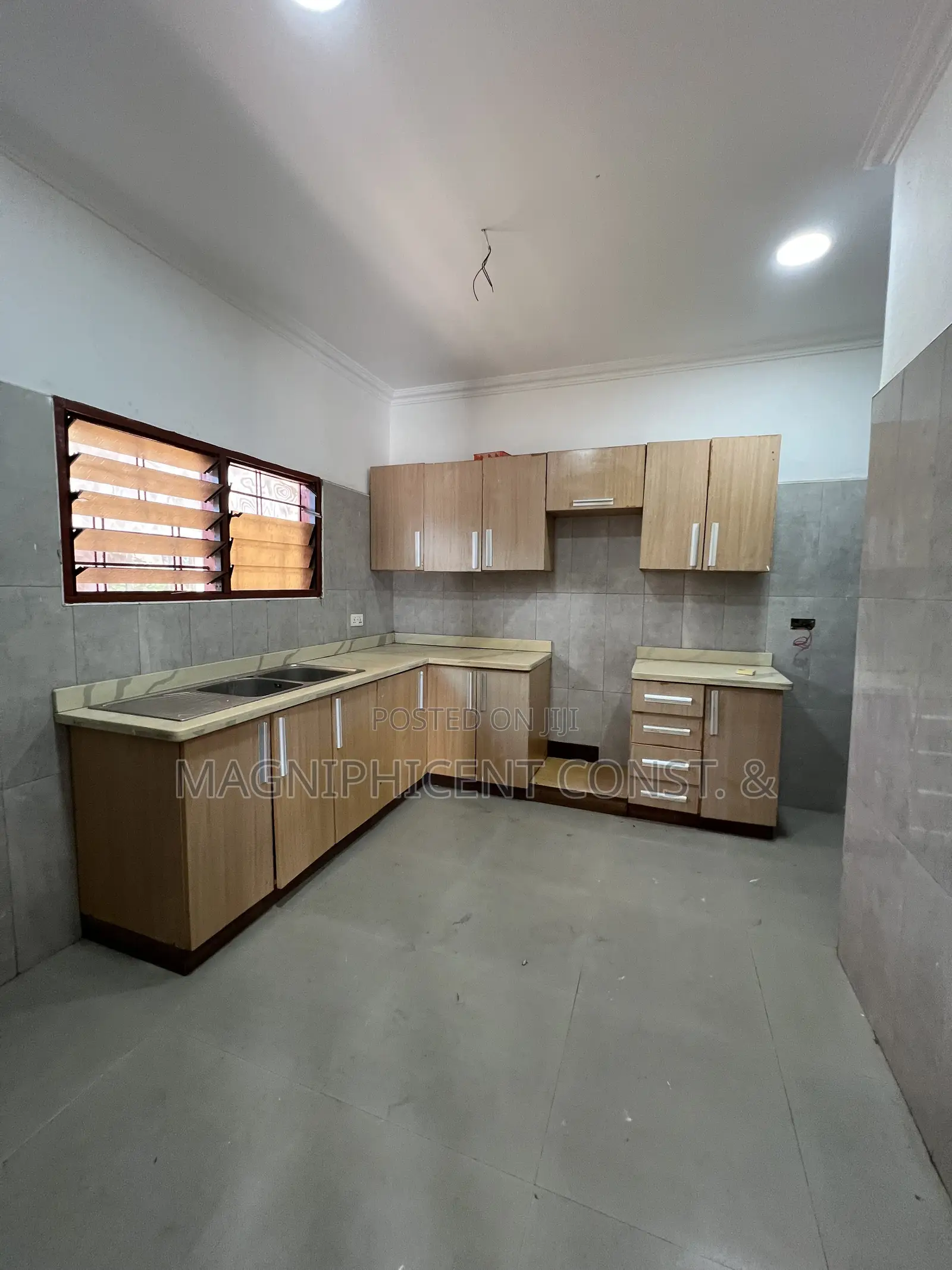 3bdrm House in New Legon Estate, Adenta for rent