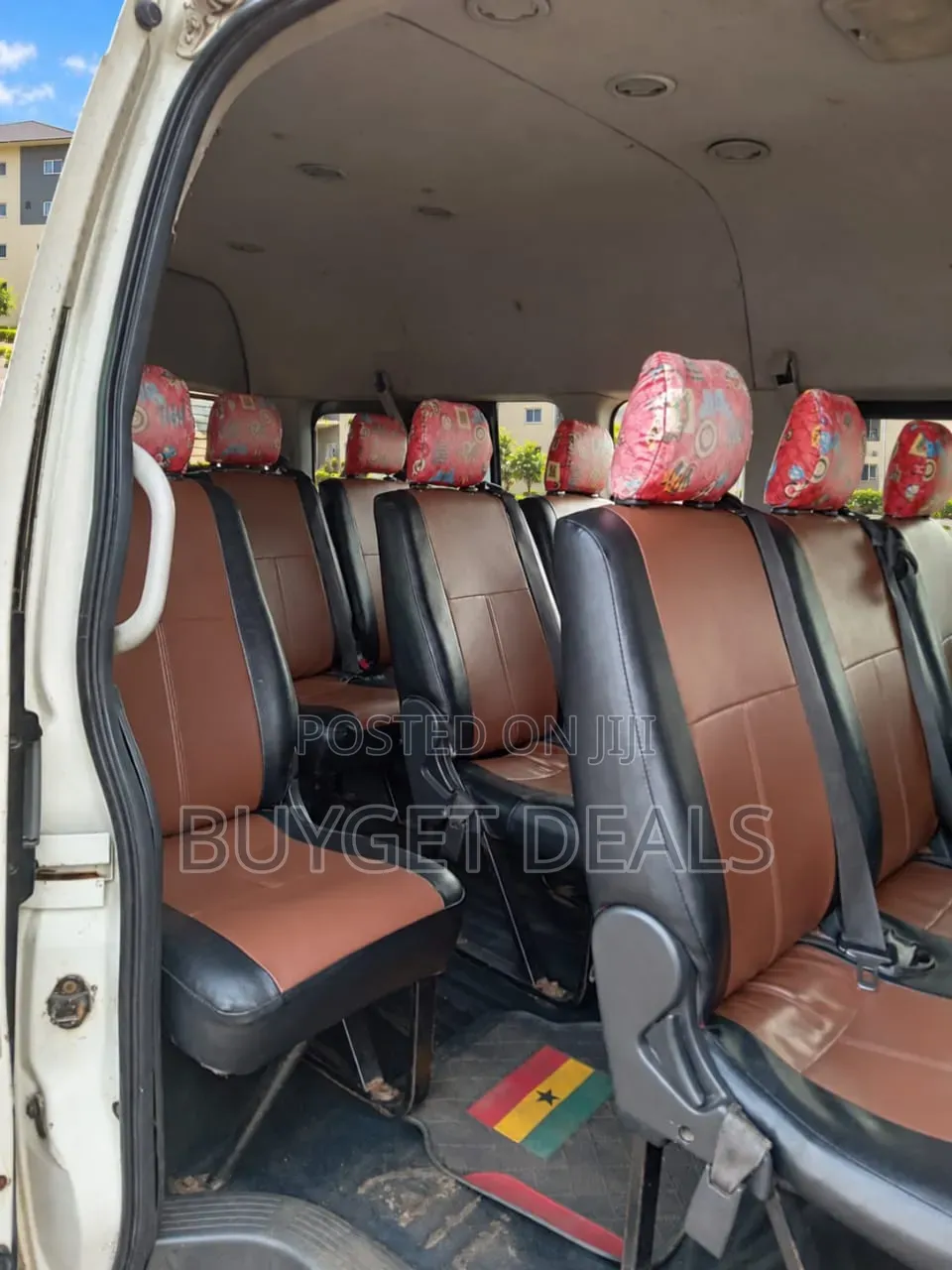 Toyota HiAce 2016 White
