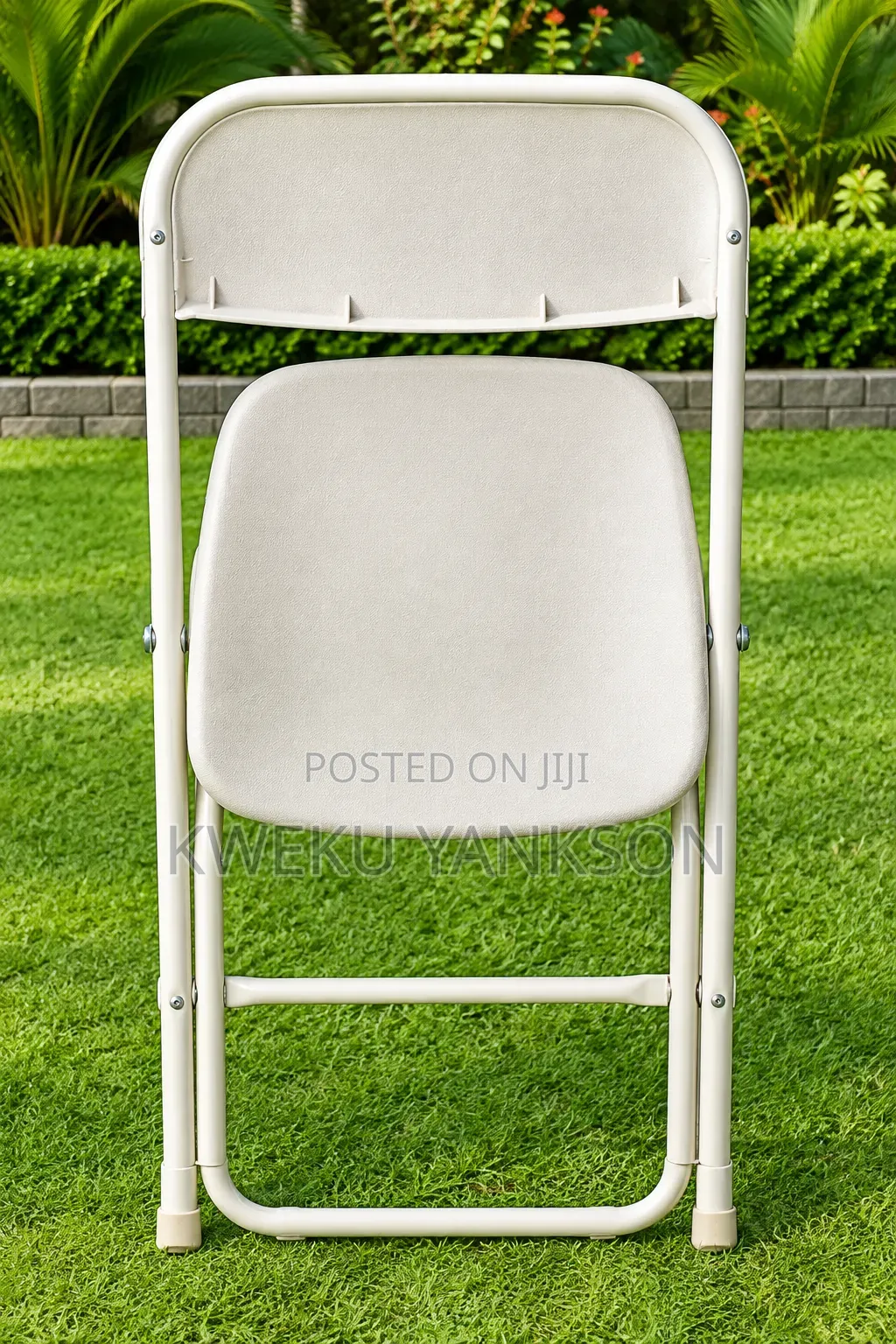 Foldable Plastic Chairs (6)