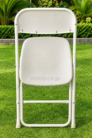 Foldable Plastic Chairs (6)