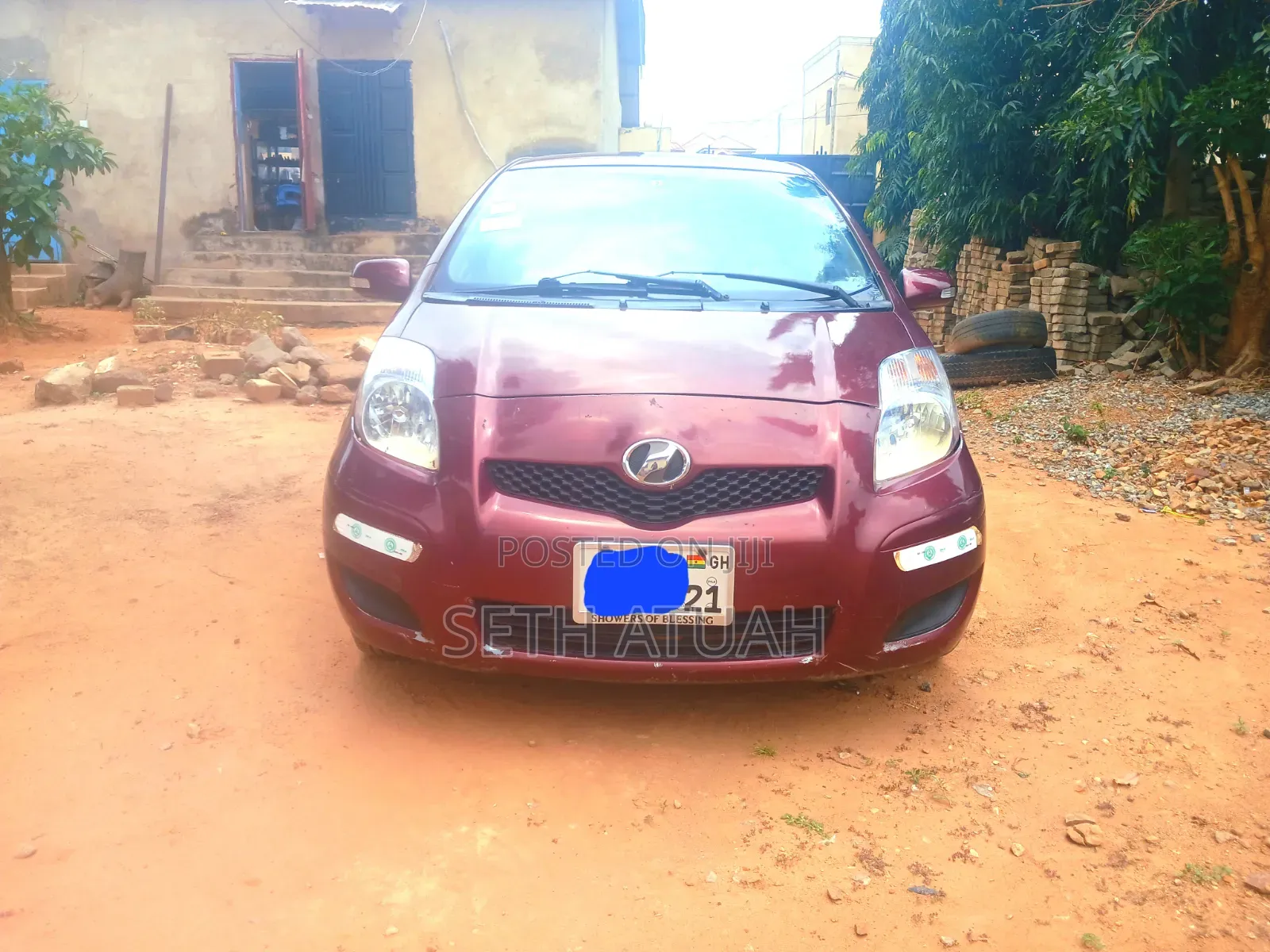 Toyota Vitz 1.5 FWD 5dr 2010 Burgundy