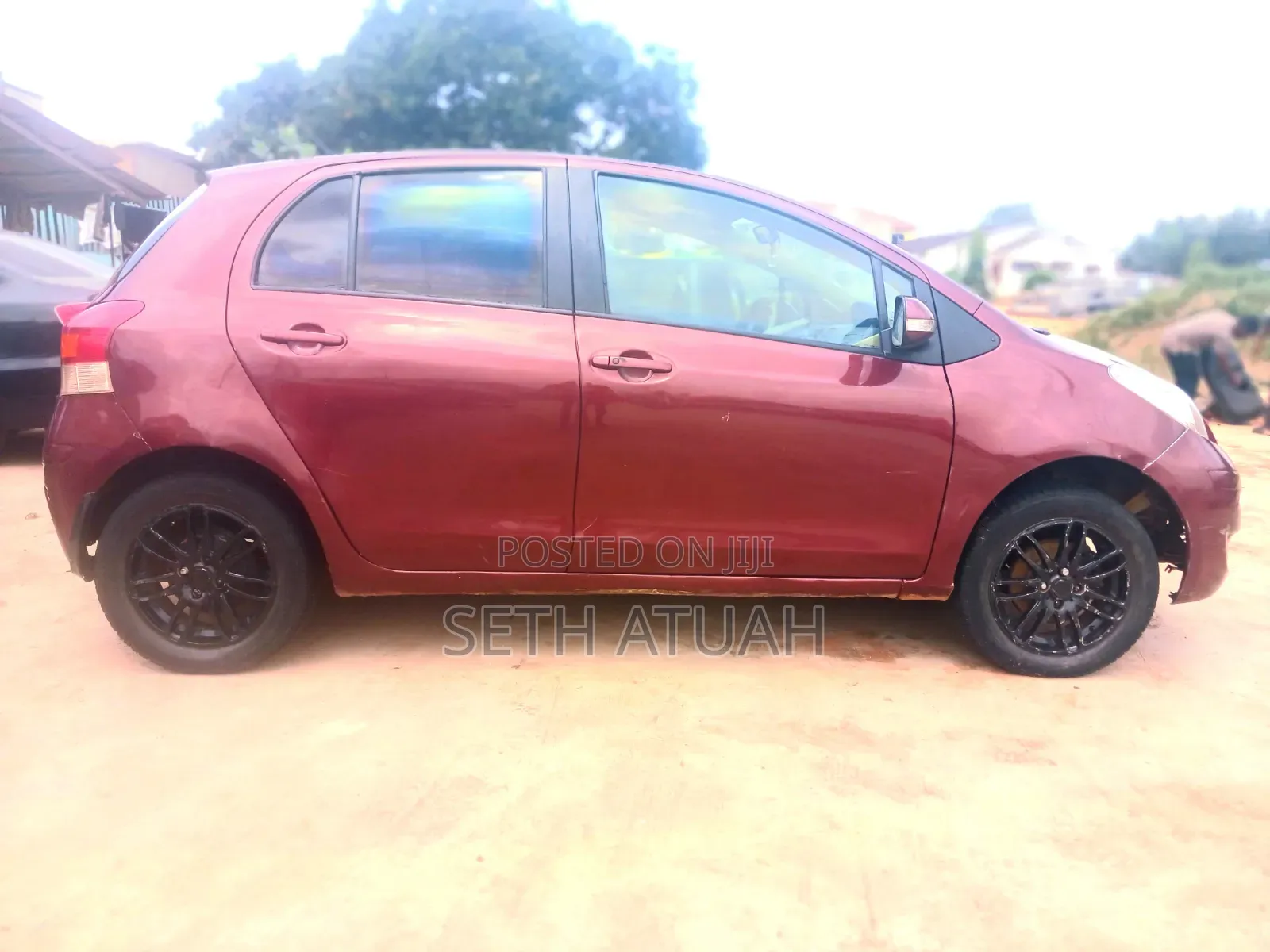 Toyota Vitz 1.5 FWD 5dr 2010 Burgundy