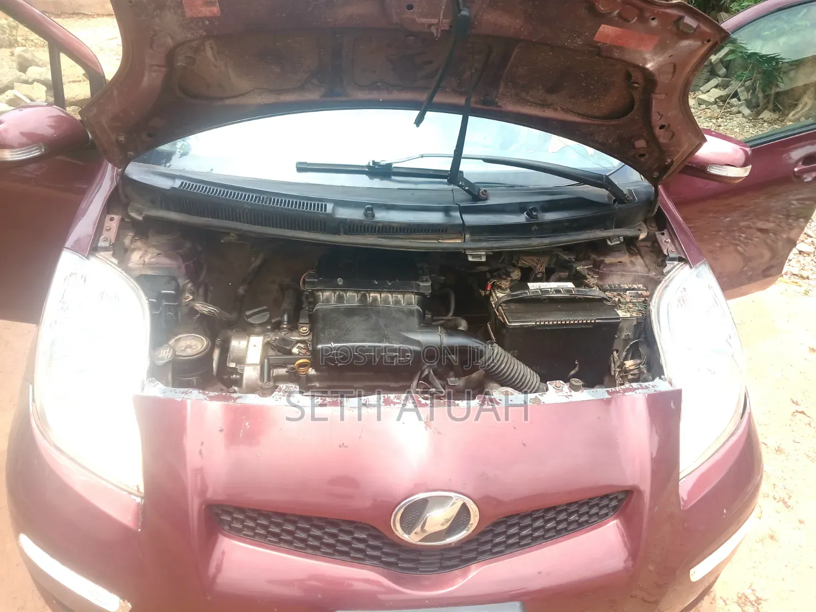 Toyota Vitz 1.5 FWD 5dr 2010 Burgundy