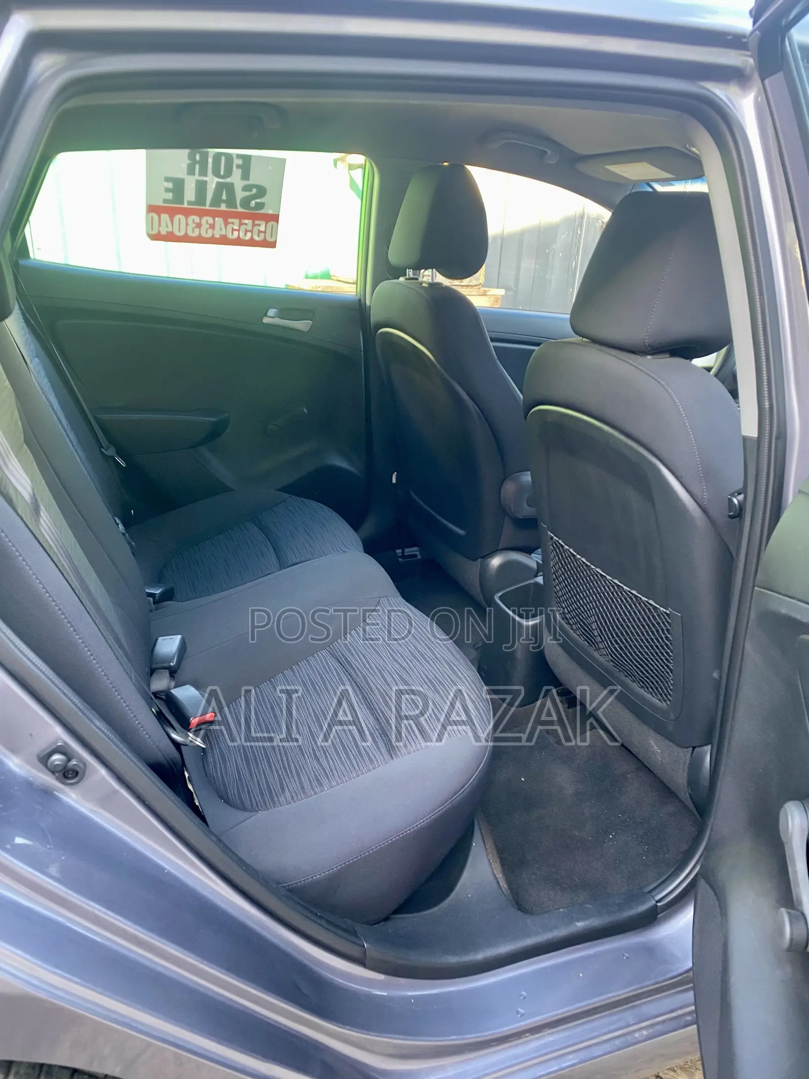 Hyundai Accent SE Hatchback 2016 Gray