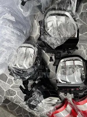 Mitsubishi Outlander 2022,2024,2023,2025, Headlight Available