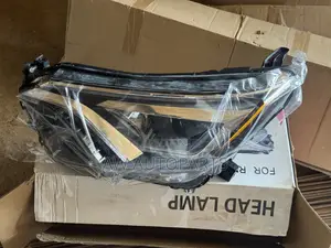 Toyota Rav4 2016-2018 Headlight Left