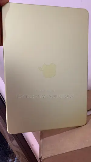 Laptop Apple MacBook 8GB Intel Core i5 SSHD (Hybrid) 512GB