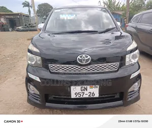 Toyota Voxy 2013 Black