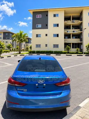 Hyundai Elantra SE Sedan FWD (2.0L 4cyl 6M) 2017 Blue