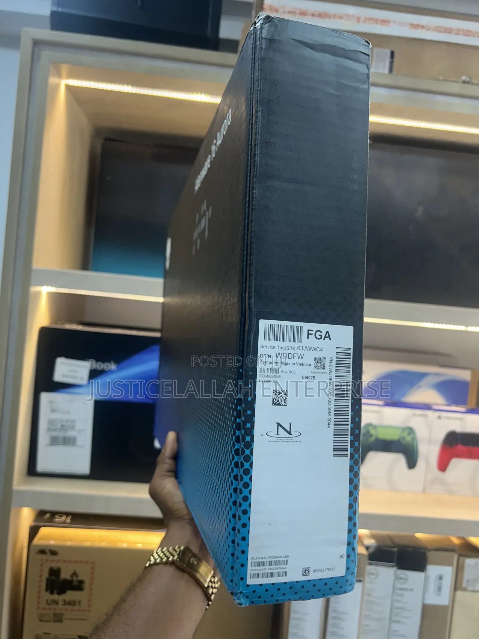 New Laptop Alienware 16 Aurora 16GB Intel Core i7 SSD 1T