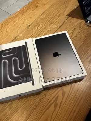 Laptop Apple MacBook Pro 2024 M4 Pro 16GB Apple M4 Pro SSD 512GB