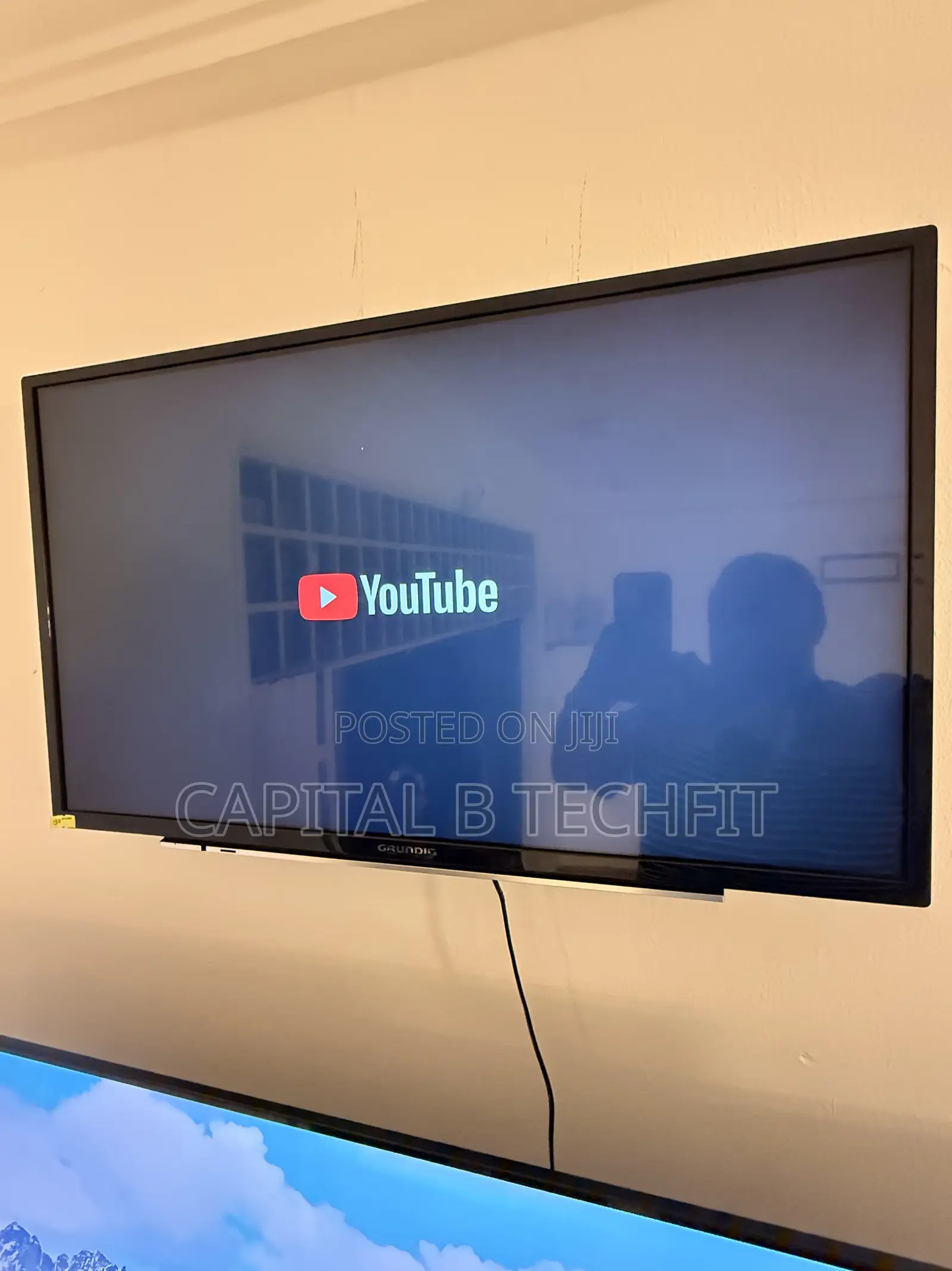 32inches Full Digital Satellite 4k GRUNDIC FIRE TV