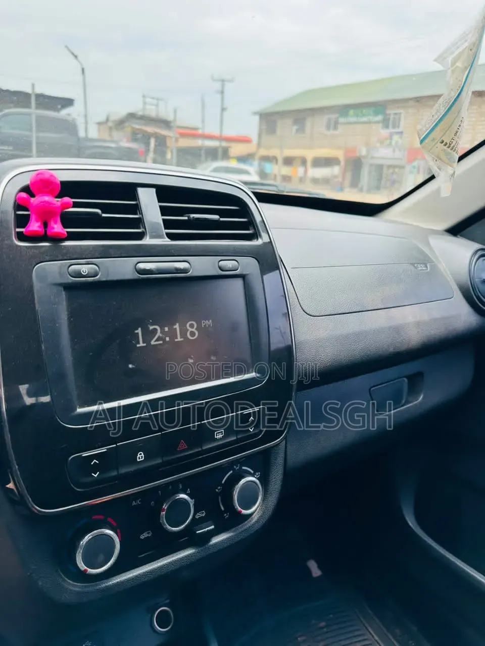 Renault Kwid 2023 Orange