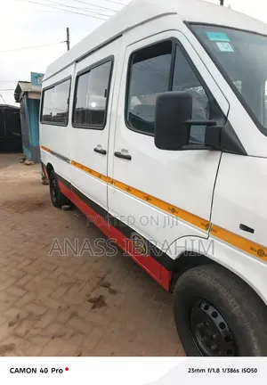 Mercedes-Benz Sprinter 2012 White