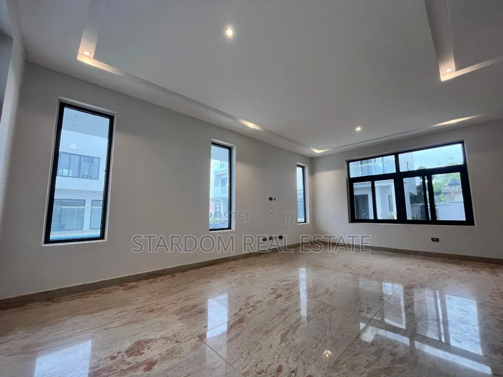 4bdrm Townhouse / Terrace in East Legon Lagos, Bawaleshie for rent