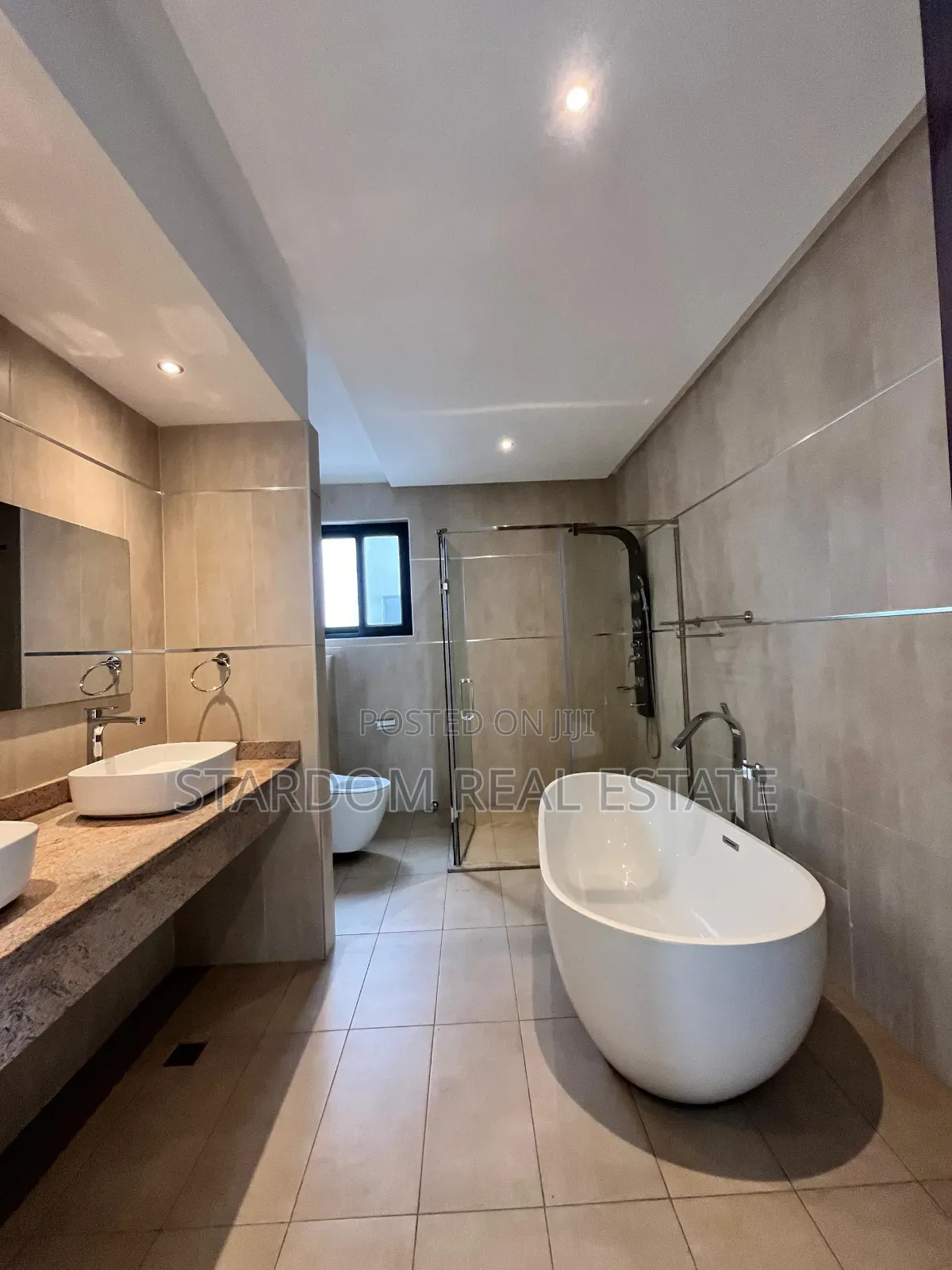 4bdrm Townhouse / Terrace in East Legon Lagos, Bawaleshie for rent
