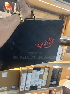 New Laptop Asus ROG Strix G17 16GB AMD Ryzen 9 SSD 1T
