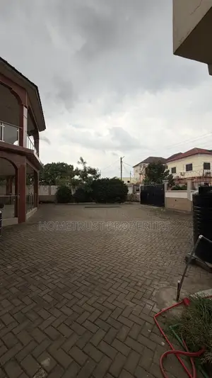 7bdrm Duplex in Ablekuma Ga Odumase for sale