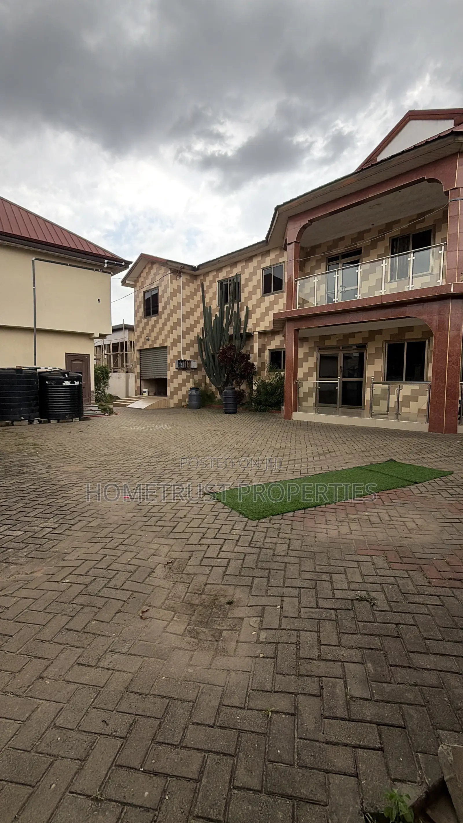 7bdrm Duplex in Ablekuma Ga Odumase for sale