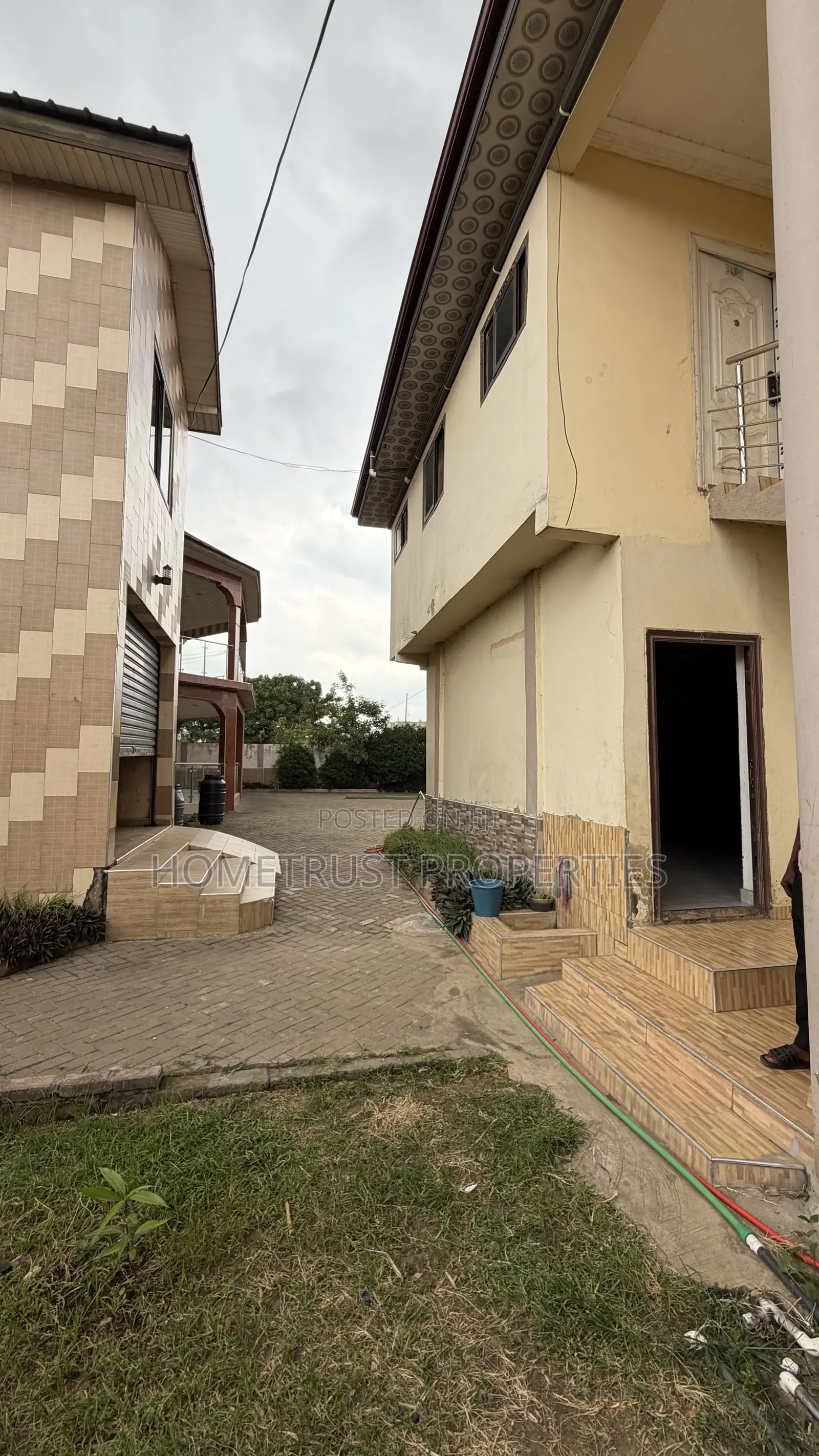 7bdrm Duplex in Ablekuma Ga Odumase for sale
