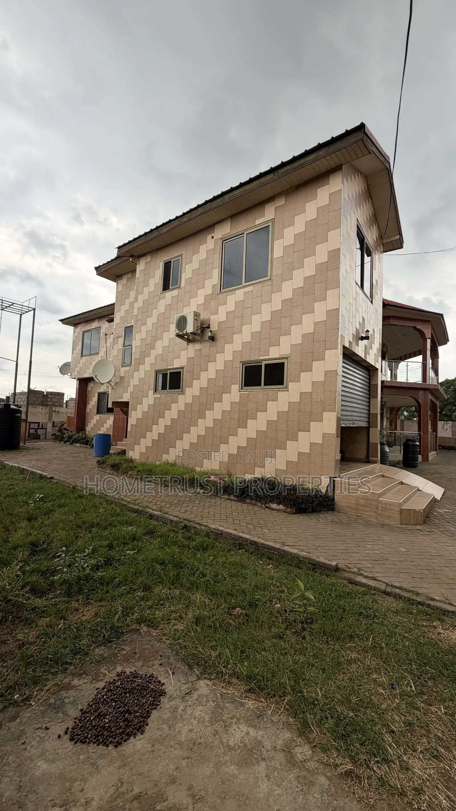 7bdrm Duplex in Ablekuma Ga Odumase for sale