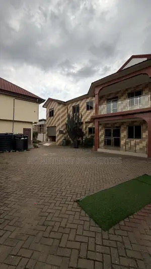7bdrm Duplex in Ablekuma Ga Odumase for sale
