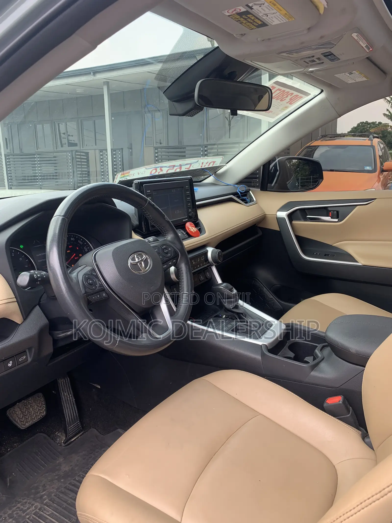 Toyota RAV4 XLE 2022 Green