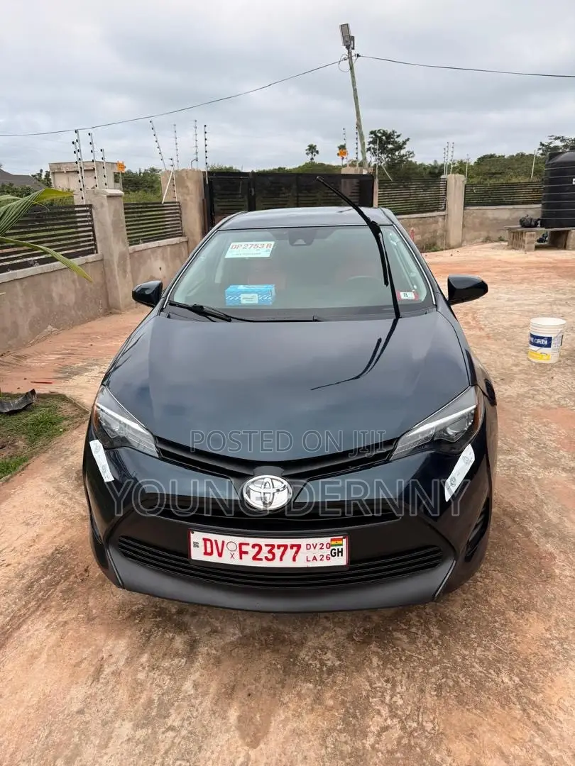Toyota Corolla LE (1.8L 4cyl 2A) 2018