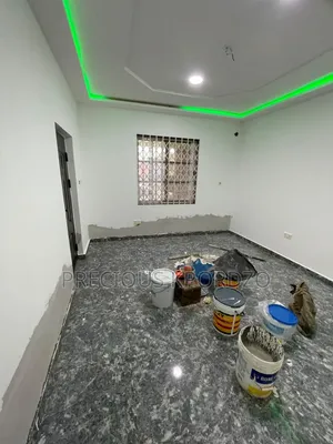 1bdrm Room & Parlour in Lakeside Comm 1 for rent