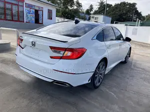 Honda Accord Sport 2018 White