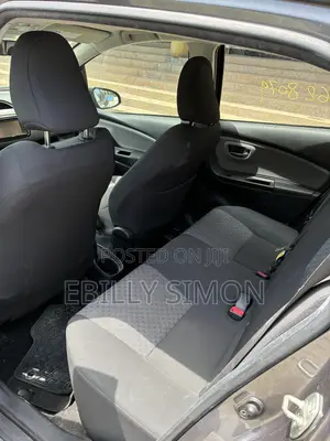 Toyota Yaris LE Hatchback 5dr 2015 Gray